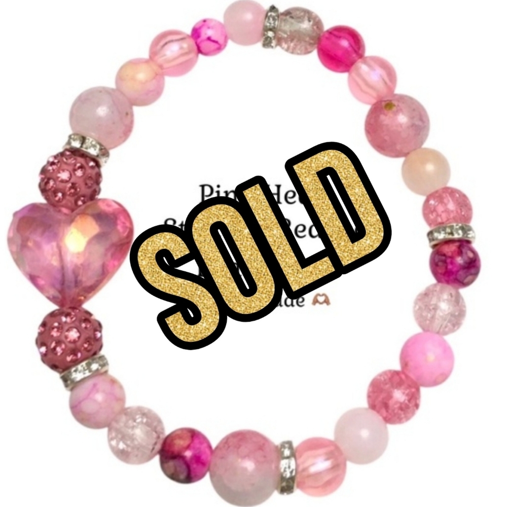 Pink Heart Stretchy Beaded Bracelet 💖